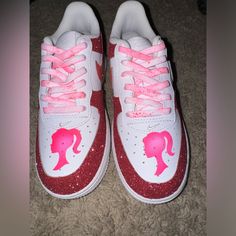 These Have Never Been Worn! Beautiful Artwork And Sparkly Sparkly Pink Glitter Are Sure To Wow Anyone Who Sees These Stunning Shoes! Brand New In Box With! Size Is 1y In Boys (Picture Of Size Included). These Won’t Stay On Sale Long So Grab Them Before They Are Gone! Pink Low-top Sneakers With Glitter Print, Pink Glitter Print Lace-up Sneakers, Pink Glitter Sneakers With Round Toe, Pink Glitter Round Toe Sneakers, Party White Sneakers With Glitter Accents, White Low-top Sneakers With Glitter Print, White Glitter Party Sneakers, Pink Glitter Accents Sneakers With Round Toe, Cute White Nike Sneakers