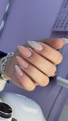 Neutral Pink Glitter Nails, Sparkly Acrylic Nails Almond, Sparkle Nails Acrylic, Glitter Nails Silver, Glitter Nails Ombre, Nails Glitter Ombre, Glitter Nails Acrylic, Casual Nails, Work Nails