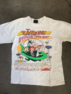 Vintage 90s Jetsons 90s cartoon TV series Bright bold graphics Super fun T-shirt for the collector Fit small to medium measures 18.5 in the chest, 24 long 90s T Shirts Graphic Tees, Aesthetic T Shirts Vintage, 90s T Shirts, 90s Graphic Tees Vintage, 90s Apparel, Cartoon Shirt Design, Fun Graphic Tees, Vintage Tshirt Design, Disney Tshirt