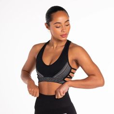 Brand New With Tags Black Sports Bra With Built-in Bra And Medium Support, Black Seamless Athleisure Tank Top, Functional Black Tank Top With Seamless Construction, Black Seamless Tank Top For Athleisure, Black Seamless Tank Top For Workout, Black Seamless Workout Tank Top, Black Sports Bra With Built-in Bra For Gym, Black Sporty Seamless Tank Top, Sleeveless Black Seamless Activewear