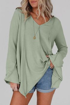 This stylish top is the perfect addition to any wardrobe. Made from 95%Polyester+5%Elastane, it ensures a durable and wrinkle-resistant wear. Whether you're dressing up for a night out or keeping it casual for a day at the office, this top is versatile enough to suit any occasion. Features: • Green Color: The green color is vibrant and adds a touch of elegance. • Unique Design: The unique design of this product makes it a standout piece. • High-Quality Material: Made from 95%Polyester+5%Elast... Relaxed Fit Solid Color Tops For Spring, Oversized Solid Color Tops For Spring, Cotton Tops For Fall, Green Solid Color Tops For Fall, Green Solid Color Top For Fall, Chic Solid Color Top For Layering, Fitted Solid Color Top For Loungewear, Versatile Solid Color Tops For Loungewear, Trendy Long Sleeve Top For Spring Loungewear