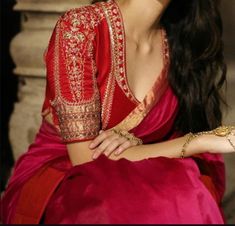 Green Suits For Women, Red Saree Aesthetic, Trio Girls, Green Suits, Suits For Women Indian, Latest Saree Blouse, South Indian Blouse Designs, Saree Blouse Styles, Embroidery Blouses