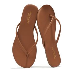 PRICES MAY VARY. 𝗩𝗲𝗴𝗮𝗻 𝗟𝗲𝗮𝘁𝗵𝗲𝗿 𝗙𝗹𝗮𝘁𝘀 𝗳𝗼𝗿 𝗪𝗼𝗺𝗲𝗻: The elegant leather sandals for women are crafted for style and durability. Ideal for various occasions, they provide a sophisticated look while ensuring lasting comfort and quality. 𝗡𝗼𝗻-𝗦𝗹𝗶𝗽 𝗙𝗹𝗶𝗽 𝗙𝗹𝗼𝗽𝘀: This flats for women designed with a non-slip sole, these flip flops offer superior grip and safety. Perfect for beach or poolside activities, they ensure you stay secure on wet surfaces. 𝗘𝗮𝘀𝘆 𝗦𝗹𝗶𝗽-? Poolside Activities, Leather Flip Flops Womens, Flip Flops For Women, Slippers Womens, Foam Slippers, Women Footwear, Flats For Women, Slides For Women, Sandals Beach