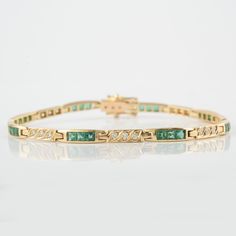 This bracelet is set in 14K Solid Yellow Gold, Studded with Princess-cut Emeralds and Round Diamonds; Three emeralds alternating with three diamonds. A luxury jewelry gift for your loved ones. -Material - 14K Solid Yellow Gold -Gemstone - Emeralds & Diamond -Gemstone Weight - 2.070 ct -Diamond Weight - 0.390 ct -Gross weight - 12.0 grams The bracelet length can be adjusted to your wrist size, on request. You can also go to my shop Home for more similar bracelets: https://www.etsy.com/in-en/shop/ Luxury Jewelry Gift, Bracelet Christmas, Emerald Bracelet, Gold Armband, May Birthstone, Birthstone Bracelets, Minimalist Bracelet, Dainty Bracelets, Natural Emerald