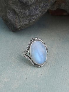 Rainbow Moonstone Solid 925 Sterling Silver Ring Jewelry - YoTreasure Ring Moonstone, Moonstone Ring Sterling Silver, Emotional Body, Rainbow Moonstone Ring, Moonstone Jewelry, Silver Jewelry Rings, Milky White, Rainbow Color, Handmade Clay