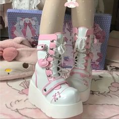 Edgy White Platform Boots, White Punk Platform Boots, Edgy White Platform Boots With Round Toe, White Edgy Platform Boots For Streetwear, Edgy White Party Boots, White Punk Boots For Spring, Cute White Lace-up Boots, Sepatu Platform, Thigh High Heels