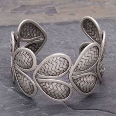 Artisans of the Thai hill tribes craft this pretty cuff bracelet which features heart shapes woven from 950 silver ribbon. Pakaon Sojintarit presents the unique design. Woven Heart, Silver Ribbon, Hill Tribe Silver, Sterling Silver Cuff Bracelet, Sterling Silver Cuff, Silver Cuff Bracelet, Rose Earrings, Jewelry Packaging, Silver Flowers