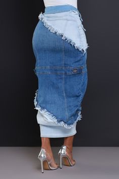 Shop our Whatever Asymmetrical Button Up Denim Skirt - Blue at Swank A Posh. Find more boutique clothing you'll love. Download the Swank app! Jean Shirts Women Outfits, Chic Denim Outfits, Denim Diy Clothes, Denim Fabrics, Distressed Skirt, Boutique Style Outfits, Denim Skirt Women, Boutique Store, Denim Maxi Skirt