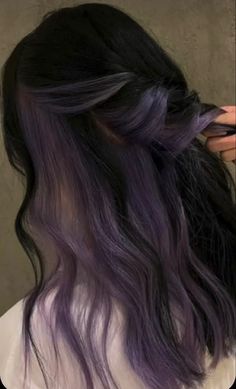 Purple Peekaboo Hair, Peekaboo Hair Colors, Purple Hair Highlights, Hairstyles Design, Lilac Hair