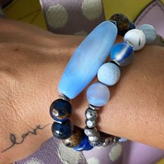 The Ocean Inner Peace Bracelet Set is gorgeous and elegant. With colors that are so beautiful and vibrant. Deeply calming brings a great balance energies. These crystals are great for finding your inner peace. Lapis Lazuli is a vibrant blue stone that's commonly worn for protection. This stone resonates with the throat and third eye chakras, bringing the wearer greater self knowledge, and encourages honesty and compassion. Therefore it helps with finding inner peace and encouraging confidence an Self Knowledge, Jasper Lapis, Tube Bead Bracelet, Peace Bracelet, Hematite Stone, Finding Inner Peace, Calming Stones, Power Crystals, Lapis Lazuli Stone