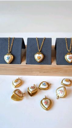 Locket Gold, Porcelain Heart, Gold Locket Necklace, Pendant Locket, Vintage Lockets, Gold Locket, Japanese Porcelain, Tiny Heart, Valentine's Gift