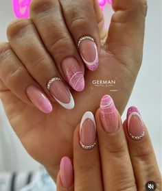 Pink Tip Nails, Nexgen Nails, Girly Acrylic Nails, Short Gel Nails, Nails Design With Rhinestones, Pretty Gel Nails, Almond Nails Designs, Glamorous Nails, Elegant Nails