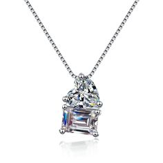 Experience the luxurious sparkle of the Square Sugar Moissanite Heart Pendant Necklace. The heart-shaped pendant is crafted from Moissanite, a rare gem that produces a brilliant, sparkling display unmatched by any other stone. Enjoy refined glamour with this beautiful necklace. Product Details: Material: 925 Sterling Silver Stone: Moissanite Diamonds/D /1 carat Weight: about 3.2g Length: 45cm SKU: AN23102430 Keywords: moissanite chain, moissanite necklace, moissanite pendant, moissanite pendants Moissanite Chain, Diamond Necklace Wedding, قلادات متدلية, Moissanite Pendant, Solitaire Earrings, Moissanite Necklace, Pearl Types, Solitaire Pendant, Moissanite Diamonds