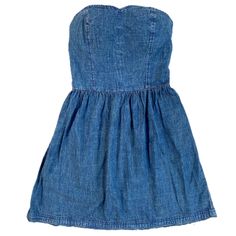 Get The Look Of Reformation For Less! Nwt Sweetheart Strapless Denim Jean Mini Dress Size Medium Sweetheart Neck With Seams Down Front Fit & Flare Double Lined Front Zip Back With Stretch Smocking Elastic Waist Lightweight 100% Cotton Pleated Skirt With Raw Edge Hem Approximate Flat Measurements: Chest 15” Waist 12.5” Length From Top Of Back To Bottom Hem 25.5” Strapless Medium Wash Cotton Denim Dress, Cute Sleeveless Denim Dress, Strapless Medium Wash Cotton Mini Dress, Strapless Cotton Mini Dress In Medium Wash, Casual Blue Strapless Denim Dress, Casual Medium Wash Strapless Denim Dress, Strapless Cotton Denim Dress For Spring, Casual Strapless Denim Dress For Summer, Casual Strapless Denim Dress