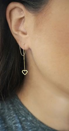 14K 9K Gold Heart Threader Earrings,Gold Minimalist Earrings, Dainty Heart Threaders, Long Chain Earrings, Heart Ear Thread, Romantic Gift Women, Gift for her, FREE EXPRESS SHIPPING Dainty and minimalist 14K or 9K Solid gold threader earrings with a small heart. A lovely, versatile pair of earrings/earring that you will love wearing all day, everyday! Whisper....Love...! ------------------------------------------------- D E T A I L S 14K Solid Gold or 9K Solid Gold Length: 11cm / 4.3'' Heart: 8 Minimalist Dangle Heart Earrings, Dainty Dangle Heart Earrings For Everyday, Minimalist Yellow Gold Heart Drop Earrings, Dainty 14k Gold Filled Heart Earrings For Everyday, Minimalist Pierced Yellow Gold Heart Earrings, Minimalist 14k Gold Filled Heart Earrings, Dainty Threader Earrings As Gift, Minimalist Single Heart Earring For Valentine's Day, Dainty Yellow Gold Pierced Heart Earrings