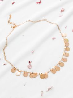 Necklace Aesthetic Gold, Shein Necklace, Wide Choker Necklace, Tiny Pendant Necklace, Shein Jewelry, Birthstone Jewelry Mothers, Necklace Aesthetic, Aesthetic Gold, Necklace Men