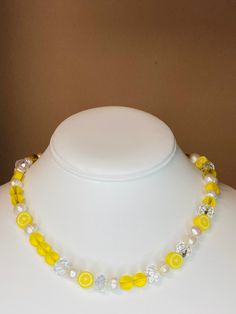 Bright happy necklace Necklace consists of lemons, clear crystal, yellow glass, and freshwater pearls Necklace is 15 inches with 2.5 extender Lemon Jewelry, Lemon Accessories, Lemon Necklace, Fruit Dress, Crystal Yellow, Food Necklace, Lemon Drops, Funky Necklace, Fruit Necklace