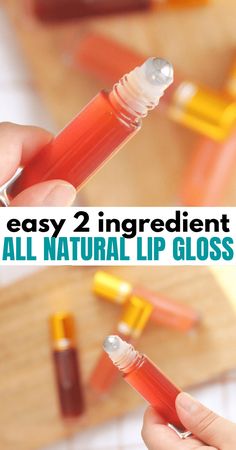 How to make easy DIY lip gloss without beeswax or any wax at all. You only need a few all natural ingredients like coconut oil, vitamin E oil and a few drops of your favorite essential oil to scent it. This homemade lip gloss makes a great gift too! Homemade Lip Balm Recipe, Lip Gloss Homemade, Natural Lip Gloss, Lip Gloss Balm