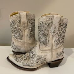 Beautiful Cowboy Boots With Crystals - Never Worn Outside Of House! Fit True To Size White Mid-calf Boots For Ranch In Fall, White Boots For Ranch In Fall, White Ankle Boots For Ranch, White Snip Toe Boots For Ranch, White Snip Toe Heeled Boots For Ranch, Western Cream Ankle Boots, Western White Mid-calf Boots With Reinforced Heel, Western Style Cream Ankle Boots, White Country Boots For Fall