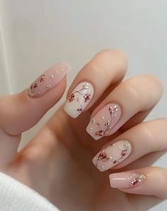 Nails For Bride Wedding Day Indian, Nails Design For Bride, Burgundy Nails Designs Nailart, Burgundy Flower Nails, Indian Wedding Nail Art Designs, Indian Bride Nails Wedding, Nude Floral Nails, Vintage Nails Aesthetic, Professional Nails For Work