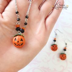 Handmade Jewelry For Halloween Gift, Halloween Gift Necklace With Lobster Clasp, Adjustable Necklace For Halloween Gift, Handmade Jewelry Gift For Halloween, Adjustable Nickel Free Halloween Necklaces, Spooky Nickel Free Jewelry For Halloween, Beaded Halloween Jewelry, Halloween Dangle Jewelry Gift, Adjustable Halloween Necklace For Gift