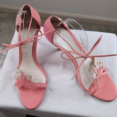 Banana Republic Leather Upper & Sole, Flower Applique Ankle Tie Sandals, Size 10, New. 3 3/4" Heel. Spring Lace-up Sandals With Heel Strap And Pointed Toe, Pink High Heel Lace-up Sandals For Party, Pink Round Toe Lace-up Sandals For Party, Pink Lace-up Sandals With Round Toe For Party, Pink High Heel Lace-up Sandals With Heel Strap, Pink Lace-up Sandals With Ankle And Heel Strap, Pink Lace-up Sandals With Ankle Strap, Pink Lace-up Sandals With Heel And Ankle Strap, Pink Lace-up Sandals With Open Heel