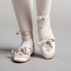 Bring your Regency dreams to life with the perfect pair of delicate dancing slippers. The Penelope slippers offer beauty, comfort, and versatility with so many color pairings, ways to wear the ribbons, and a soft yet durable construction. PRE-ORDER. Estimated Delivery Date - August 2022. Pre-order shoes are not yet in stock and will begin shipping after they arrive, along with anything else in your order. If you wish to order an in-stock item and want to receive it sooner, please place two separ Regency Shoes Women, Regency Era Shoes, 1820s Shoes, Regency Slippers, 1800 Shoes, Regency Shoes, Vintage Slippers, Century Shoes, American Duchess