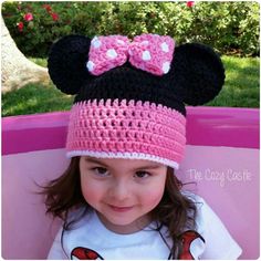 Minnie Mouse beanie/ Hat crocheted Disney character hat | Etsy Crochet Minnie Mouse Hat, Crochet Character Hats, Beau Crochet, Mickey Mouse Hat, Disney Hats, Crocheting Projects, Crochet Disney, Bonnet Crochet, Crochet Cap