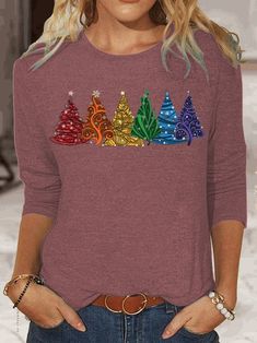 Christmas Tees For Women, Womens Christmas Tops, Christmas Shirts For Women, Weekend Festival, Christmas Tree Print, Watercolor Birthday, Womens Christmas, Women's Outfits By Occasions, Spring Wear