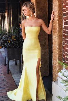 Mermaid Yellow, Yellow Formal Dress, Puffy Prom Dresses, Yellow Mermaid, Yellow Prom, Mermaid Gown Prom, Formal Ball Gown, Strapless Prom Dress, Prom Dresses Yellow