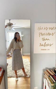 Modest Student Outfits, Modest Wardrobe Basics, Modest Summer Outfits Pentecostal, House Wife Aesthetic Outfit, Modest Womens Outfits, Cute Modest Church Outfits, Long Skirt Outfits For Church, Modest Is Hottest Outfits, Christian Girl Autumn Outfits