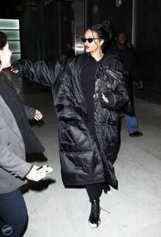 Rihanna Outfits, Rihanna Looks, Oversized Puffer, Fall Winter Trends, Exclamation Point, Rihanna Style, Fashion Tag, March 7