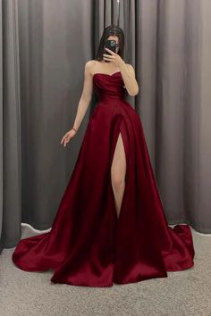 Dark Red Wedding Dress Brides, Basque Waist Prom Dress, Dark Red Grad Dress, Toplexil Dress, Cherry Red Prom Dress, Burgandy Wedding Dress, Red Dress Ballgown, Elegant Winter Dresses, Red And Black Prom Dress