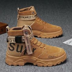 New Men Boots Winter Cotton Shoes High-Top Fashion Casual Shoe Trend Ankle Boots Flat Shoes Korean Version Tooling Shoes Student Size 10 Mens 2 Pair Maxi Blazer, Fur Snow Boots, Short Ankle Boots, Popular Sneakers, Mens Canvas Shoes, Mens Boots Fashion, Winter Ankle Boots, Mens Snow Boots, Martin Boots