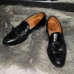 Great Condition Leather Allen Edmonds Shoes! Two Light Scuffs As Noted In Pictures But Otherwise In Mint Condition. Size 10.5 Mens. Comes With Box In Excellent Condition My Poshmark Closet Is A Curated Boutique For Anyone Who Wants To Make A Statement With Their Style. We Offer Brand New, Like New, And Pre-Loved Clothing. On Poshmark We Offer You Clothes That Will Always Be One Of A Kind - Just For You! Our Prices Are Competitive So Shop Today And Find Your Perfect Look! Additionally, Please Rea Classic Black Slip-on Tassel Loafers, Classic Wingtip Loafers For Party, Black Pointed Toe Tassel Loafers For Galas, Classic Party Loafers With Leather Sole, Elegant Tassel Loafers With Rubber Sole For Formal Occasions, Elegant Formal Tassel Loafers With Rubber Sole, Classic Brogue Loafers For Party, Classic Black Leather Shoes For Party, Timeless Black Slip-on Tassel Loafers