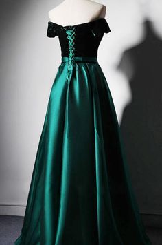 Any things please feel free to contact to us: WeddingPromDresses@outlook.com ******* Product Detail******* Fabric:Satin, Product Number: #0S5M Color:Green, Red Hemline:Floor Length Neckline:V-neckline Making time:2-3 weeks, Shipping time: 3-5 Days Custom size/color, Rush Order is available, and no extra cost. ******* Custom Measurements******* For better fitting, You can leave us the following information in the order notes when you check out, and please have a look our measuring guide at first: Green A-line Satin Dress, Green Satin Gown For Banquet, Green Satin Finish Evening Dress For Party, Green Satin Finish Party Gown, Green Satin V-neck Evening Dress, Green Satin Cocktail Gown, Party Gown In Green With Satin Finish, Green Satin Finish Gown For Party, Green Satin Dress For Banquet