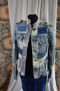 Unique Reworked Jeans Jacket Patches Upcycled Romantic Shabby Hippie Style Distressed Blazer S - Etsy Distressed Blazer, Reworked Jeans, Artsy Clothing, Jean Jacket Patches, Jacket Patches, Upcycled Denim Jacket, Mode Hippie, Artsy Outfit, Cotton Labels