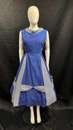 Gorgeous 1950s Summer Dress - Etsy 1950s A-line Dress For Vintage Fashion, 1950s Style Vintage Fashion Dresses, 1950s A-line Vintage Summer Dress, 1950s Cotton Vintage Dress For Daywear, 1950s Style Vintage Dress For Summer Events, 1950s Style Lined Cotton Dress, 1950s Vintage Dress For Summer, 1950s Style Lined Dresses For Daywear, 1950s Style Vintage Dress For Summer