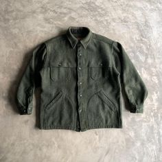 Vintage Woolrich Mackinaw Cruiser Jacket USA made  - USA - Size M (look on measurements) - Condition: Good, no stains or holes (photo incl.)  Measurements : cm/in * chest 62/24.41 * length 71/27.95 * shoulders 50/19.68 * sleeve length 55/21.65 * hem 60/23.62  Questions? fill free to ask * no refund !EXPRESS DELIVERY 3-5 BUSINESS DAYS !IMPORTANT! information about delivery: fill free to ask about express delivery before order   * Please note that all clothes which I sell are vintage or used and m Green Long Sleeve Outerwear With Welt Pockets, Vintage Winter Utility Jacket With Lapel Collar, Vintage Utility Jacket With Lapel Collar For Winter, Vintage Khaki Outerwear With Welt Pockets, Fitted Classic Utility Jacket For Outdoor, Long Sleeve Outerwear With Pockets For Hunting, Green Hunting Utility Jacket For Fall, Green Utility Jacket For Hunting In Fall, Green Utility Jacket For Fall Hunting