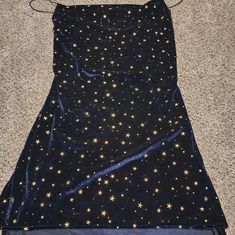 Crushed Velvet Mini Dress, Size Medium, New, Never Worn Star Mini Dress, Greta Dress, Navy Lace Dress, Velvet Mini Dress, Mini Tank Dress, Crochet Halter Tops, Halter Mini Dress, Levi Jeans 501, Star Dress