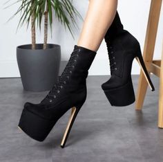 Ankle Platform Boots, High Heel Platform Boots, Pink Platform Shoes, Platform Boots Black, Pretty Heels, Cute High Heels, Womens Booties, High Heeled Boots, Fashion Shoes Heels