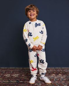 • 100% organic cotton Our kids are living in these super comfy sweatpants! Made from our soft organic cotton with a soft elastic waistband. These easy pants look great with a t-shirt and ridiculously adorable with their matching sweatshirt. Cosmos grow best in full sunlight + fresh air, just like our kids! They can grow to an astounding six feet tall, and while they start blooming early summer they can keep blooming right into the fall until there's a frost. We love them in these Calder-esque co Casual Cotton Sweats For Playwear, Playful Cotton Joggers For Loungewear, Playful Cotton Sweatpants With Elastic Waistband, Playful Cotton Sweatpants For Loungewear, Organic Cotton Sweats With Ribbed Cuffs For Loungewear, Playful Relaxed Fit Sweatpants For Loungewear, Cotton Sweatpants With Elastic Waistband For Playtime, Casual Cotton Sweatpants For Playtime, Playful Sweatpants With Elastic Waistband For Loungewear