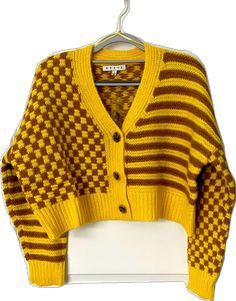 Casual Yellow Cotton Cardigan, Yellow Retro Cardigan For Spring, Retro Yellow Cardigan For Spring, Retro Yellow Sweater For Fall, Trendy Yellow Spring Cardigan, Casual Yellow Fall Cardigan, Casual Yellow Cardigan For Day Out, Sweaters Brown, Mustard Cardigan