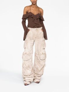 The Attico Fern wide-leg Cargo Jeans - Farfetch Attico Cargo Pants, Wide Leg Cargo Jeans, The Attico, Jeans Cargo, Cargo Jeans, Creative Thinking, Top Shoes, Jacket Tops, Fern