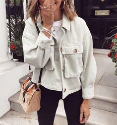 Oversized Boyfriend Cool Big Pockets Button Up Shirt Jacket Womens – sunifty Shirt Jacket Womens, Look Retro, Mode Inspo, Trend Fashion, White Jacket, 가을 패션, Looks Style, Mode Inspiration, Outfit Casual