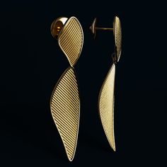 Elevate your elegance with these exquisite Italian-made dangle drop earrings by Oltremare Gioielli. Handcrafted with precision and artistry, these earrings are a true celebration of fine craftsmanship and luxurious materials.Made from your choice of 14k or 18k gold, these earrings feature:A ribbed textured surface that adds depth and sophisticationPolished edges for a sleek, refined finishA stunning length of 50 mm (2 inches) and width of 12 mm (0.47 inches), making them a statement piece withou Drop Gold Earrings, Italian Gold Jewelry, Jeweled Earrings, Ring Pendant Necklace, Engagement Ring Wedding Band, Men's Rings, Pendant Bracelet, Yellow Rose, Verona