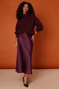 Burgundy Skirt Outfit, Slip Skirt Outfit, Casual Chique Stijl, Skirts Satin, Kimberley Walsh, Skirt Collection