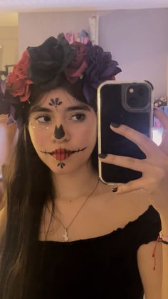 maquillaje de catrina sencillo Simple Catrina Makeup Ideas Half Face, Simple Dia De Los Muertos Makeup Ideas Easy, Easy Calavera Makeup, Dia De Los Muertos Face Paint Ideas Easy, Catrina Makeup Ideas, Dia De Muertos Costume Ideas, Catrina Makeup Easy