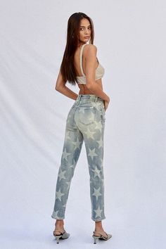 Snag these playful Insane Gene HR Star Girlfriend Jeans – complete with a quirky star print – for a fabulously fun and fashionable look! These high rise denim darlings provide the perfect amount of stretch for all-day comfort.65% COTTON, 32% POLYESTER, 1.5% VISCOSE, 1.5% SPANDEX*Model wears size 1*MODELHEIGHT 5'8"BUST 32"WAIST 24"HIPS 34"Fabric Contents: 65% COTTON, 32% POLYESTER, 1.5% VISCOSE, 1.5% SPANDEX Care Instructions: Machine Wash Cold Size Measurement (inch): 0: 23.7 (Waist), 31.2 (Hips), 27.5 (Inseam), 1: 24.7 (Waist), 32.2 (Hips), 27.5 (Inseam), 3: 25.7 (Waist), 33.2 (Hips), 27.5 (Inseam), 5: 26.7 (Waist), 34.2 (Hips), 27.5 (Inseam), 7: 27.7 (Waist), 35.2 (Hips), 27.5 (Inseam), 9: 28.7 (Waist), 36.2 (Hips), 27.5 (Inseam), 11: 29.7 (Waist), 37.2 (Hips), 27.5 (Inseam), 13: 30.7 (W G Star Kate Boyfriend Jeans, Pants Gift, Sweater Hat, Girlfriend Jeans, High Rise Denim, Sheer Fabric, Light Wash Denim, Outerwear Sweater, Sheer Fabrics