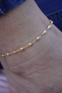 A beautiful and durable anklet that is perfect for everyday wear. The gold plating is of excellent quality and will not tarnish over time. The anklet is also hypoallergenic and gentle on the skin, making it a comfortable choice for those with sensitive skin. Gold Anklet, The Skin, The Gold, Gold Plating, Anklets, Sensitive Skin, Everyday Wear, Gold Plate, Plating